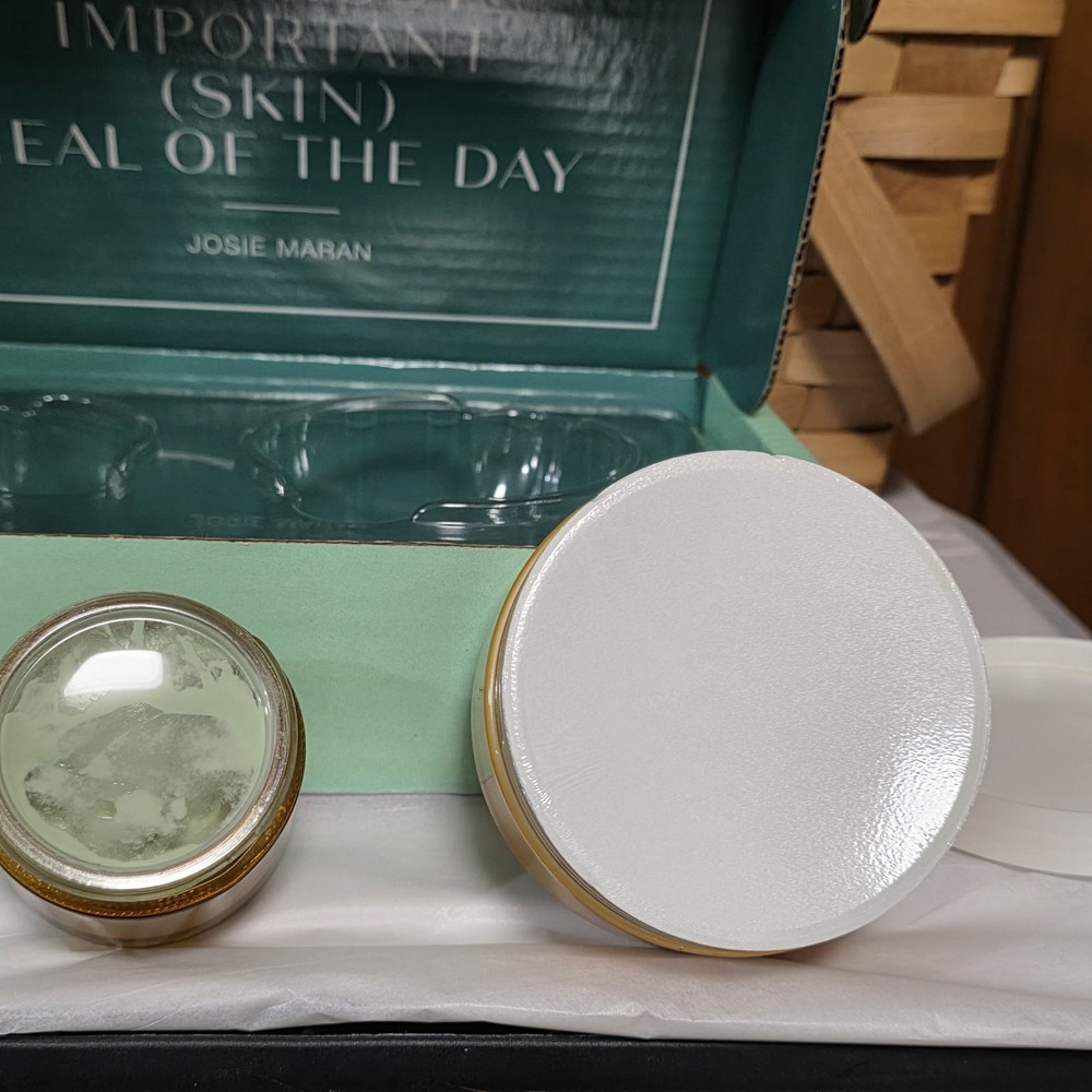 Josie Maran Skin Dope Hemp Face & Body Duo California Citrus Boost & Body Cream - Picture 5 of 8